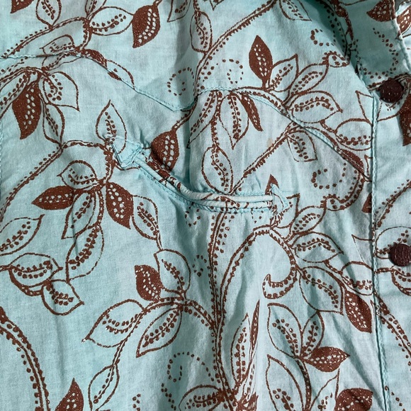 Wrangler Women Size Large Light Green Floral Studded Snap Western Shirt Blouse - Picture 6 of 12